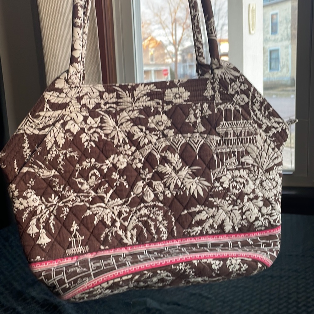 Vera Bradley Shoulder Bag Oriental brown, pink, zipper outside inseam pockets